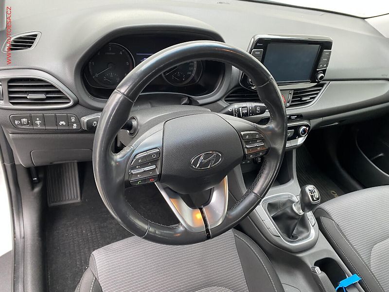 Hyundai i30 (2020) 1.6CRDi, ČR, Comfort - fotka 13 z 19