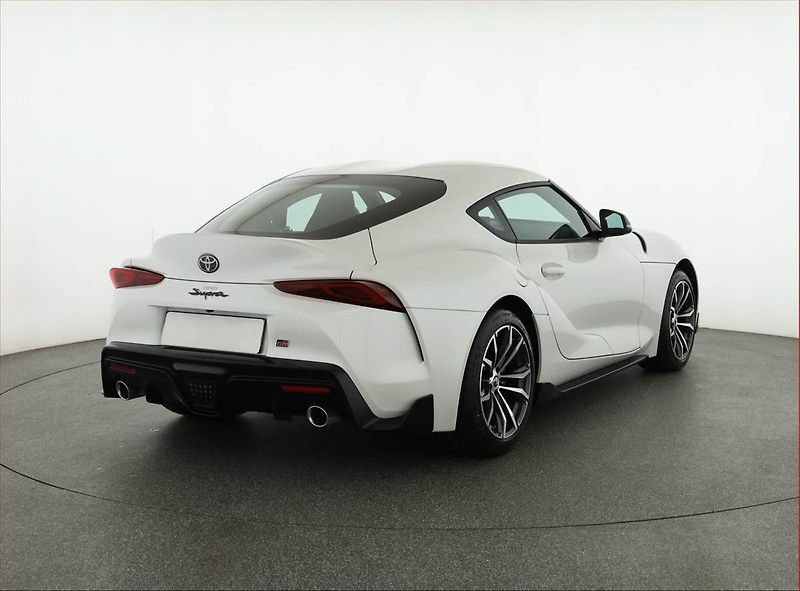 Toyota Supra (2024) 2.0 Turbo - fotka 5 z 19