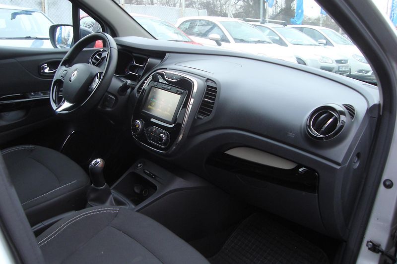 Renault Captur (2017)  0.9 Limited - fotka 39 z 66