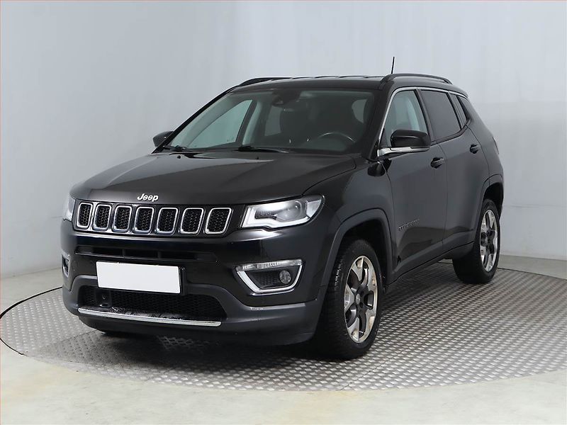 Jeep Compass (2019) 2.0 MultiJet - fotka 2 z 20
