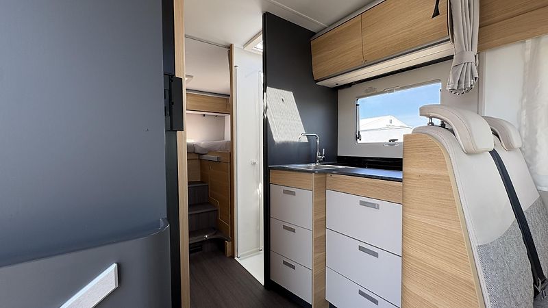 Adria (2023) Matrix Axess 670SL, 140HP - fotka 9 z 14