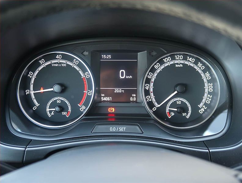 Škoda Fabia (2019) Style 1.0 TSI, ČR,1.maj - fotka 11 z 20