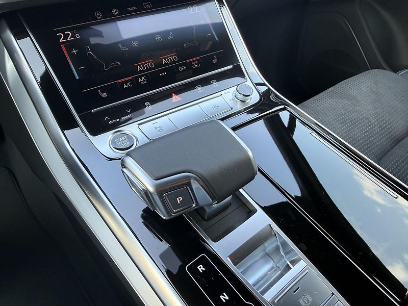 Audi Q7 (2026) 50TDI 210kW S-LINE GRAVITY LED - fotka 45 z 54