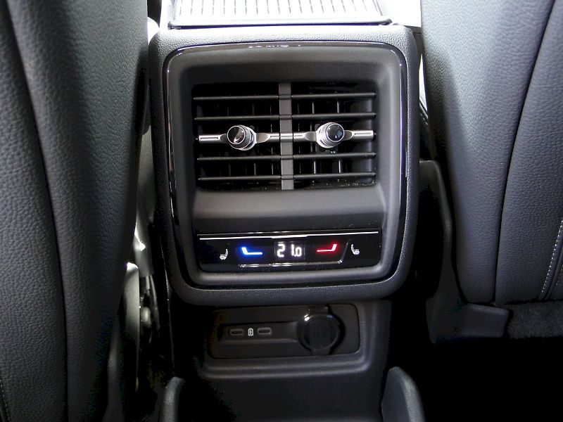 Škoda Kodiaq (2024) DSG 4x4 2.0 TDI / 142 kW / SEL - fotka 32 z 32