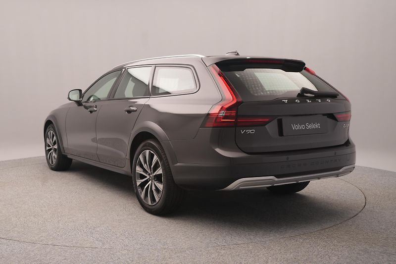 Volvo V90 CC B4 AWD PLUS CZ REZERVACE - fotka 8 z 51