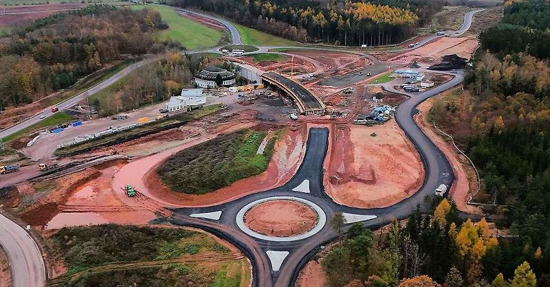 Záběry z dronu na přestavbu jesenické křižovatky na dálnici D6 Praha - Karlovy Vary.