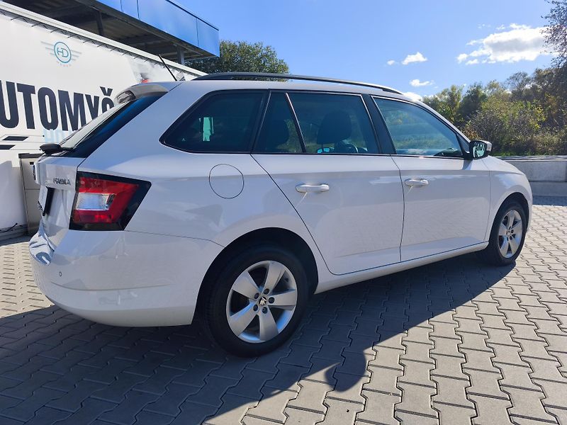 Škoda Fabia (2018) 1.2TSI, park.senzor, výhřev - fotka 6 z 21