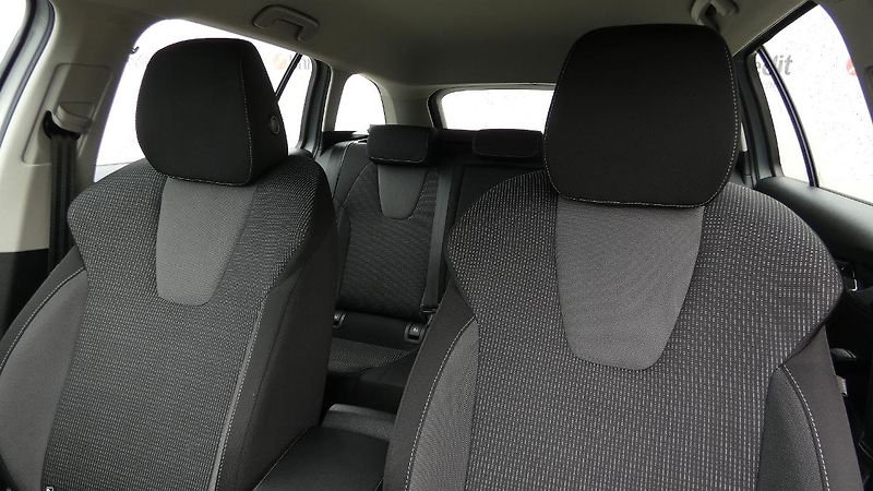 Škoda Octavia 2,0 TDI Ambition - fotka 7 z 22