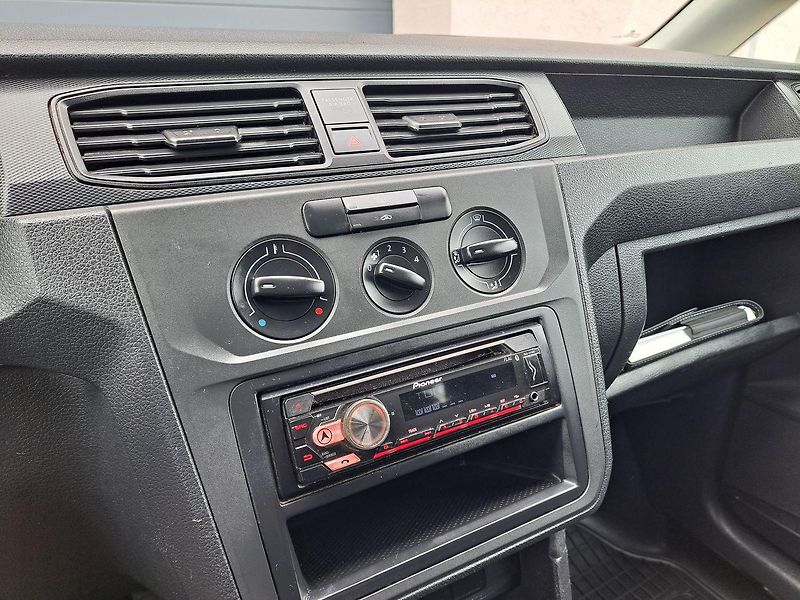 Volkswagen Caddy (2019) 1.4 TGI Maxi ZÁRUKA, 81kW - fotka 23 z 29