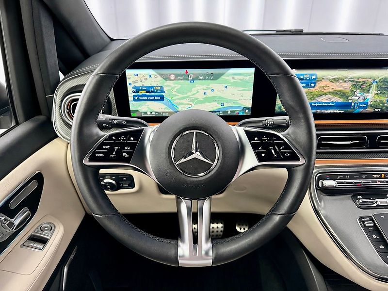 Mercedes-Benz Třídy V 300d 4M AMG LONG EXCLUSIVE, WE - fotka 13 z 33