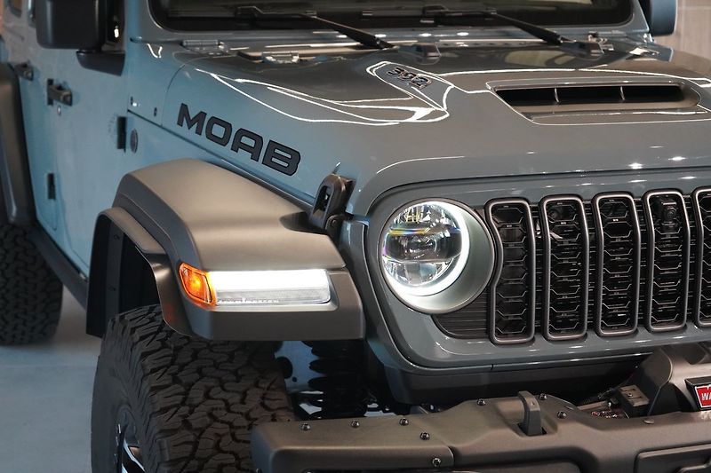 Jeep Wrangler (2026) MOAB 392 V8 - fotka 4 z 47
