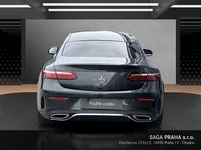 Mercedes-Benz Třídy E E-Třída 220 d 4MATIC kupé AMG - fotka 5 z 19