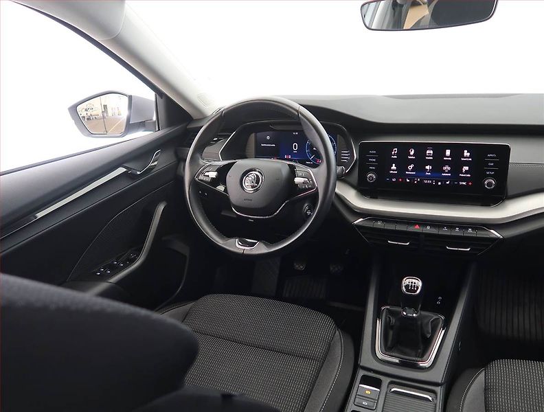 Škoda Octavia (2023) Ambition 2.0 TDI - fotka 7 z 25