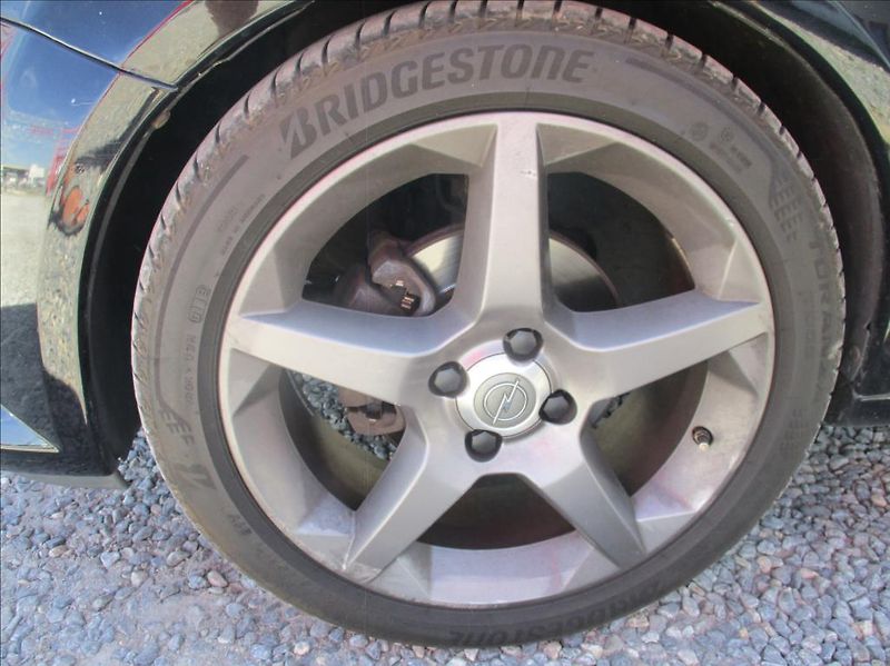 Opel Tigra 1,8 i,klima,serv.kniha, - fotka 29 z 36