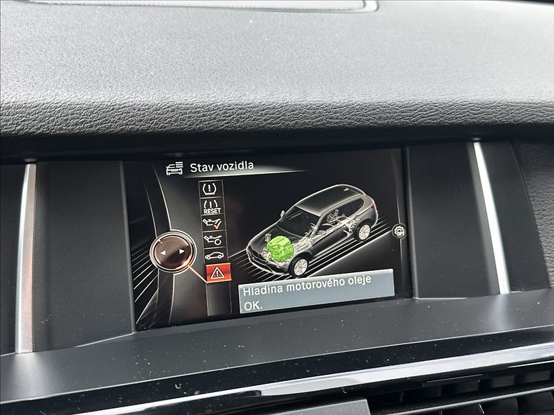 BMW X3 2,0 28i 245PS  Advantage A/T 4 - fotka 36 z 53