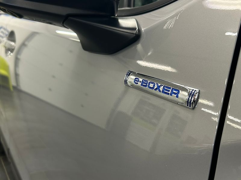 Subaru Forester (2025) 2.0 Touring 2025 4x4 nové | Zá - fotka 10 z 68