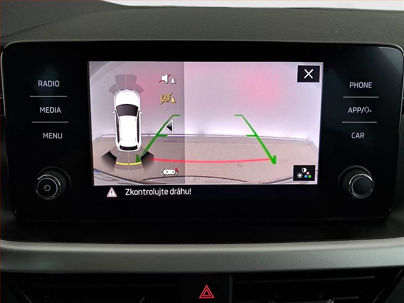 Škoda Kamiq (2021) Style 1.0 TSI - fotka 13 z 18