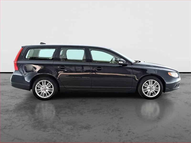 Volvo V70 (2009) 2.4 D, Automat, po STK - fotka 6 z 17