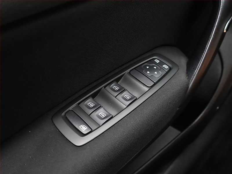 Renault Mégane (2016) 1.2 TCe, Tempomat - fotka 16 z 16
