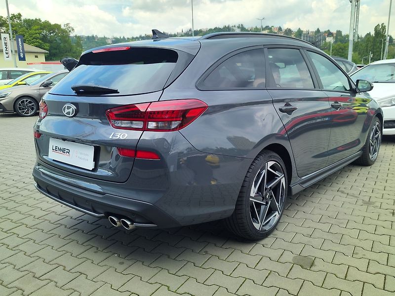 Hyundai i30 1.5 T-GDi/103kW N-Line DCT - fotka 5 z 31