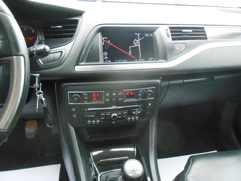 Citroën C5 2.0HDi 120KW,NAVI,XENONY! - fotka 25 z 37