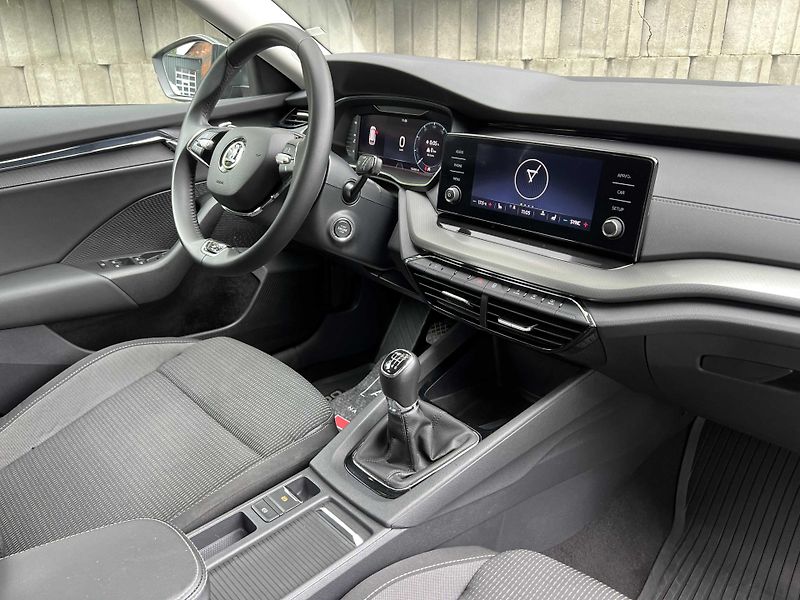 Škoda Octavia combi 2.0 TDi 85 kW - fotka 7 z 17