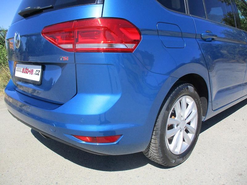 Volkswagen Touran (2016) 1.4TSi 110kW CLBMT 142tkm - fotka 34 z 47