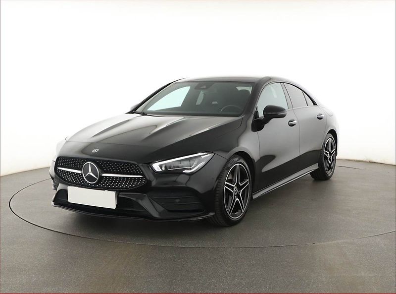 Mercedes-Benz CLA (2022) 250 4MATIC - fotka 2 z 17