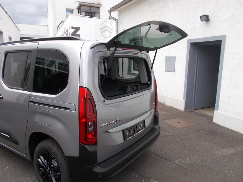 Citroën Berlingo (2026) PLUS Petrol 110k Manual - fotka 6 z 16