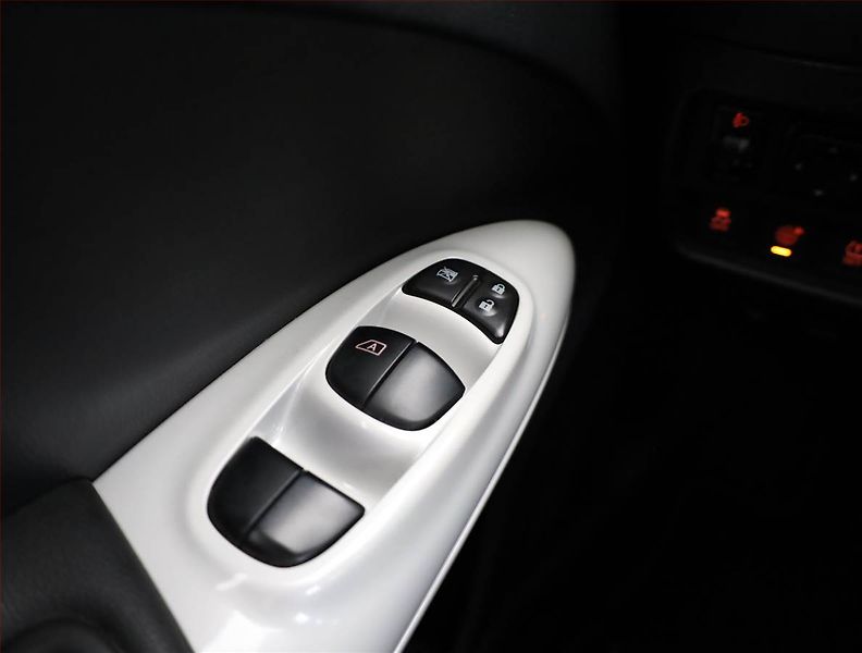 Nissan Juke (2017) 1.5 dCi, Serv.kniha, Navi - fotka 11 z 13