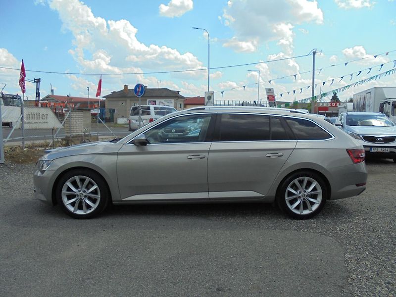 Škoda Superb (2015) 2.0TDI-110kw-DSG-NOVÝ MODEL - fotka 4 z 12