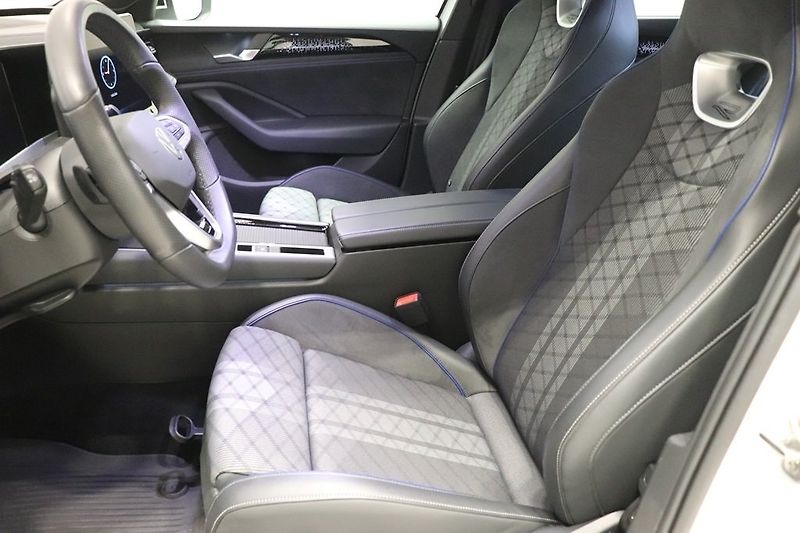 Volkswagen Passat 1.5 eTSI IQ NezTop Kamera Taž - fotka 7 z 12