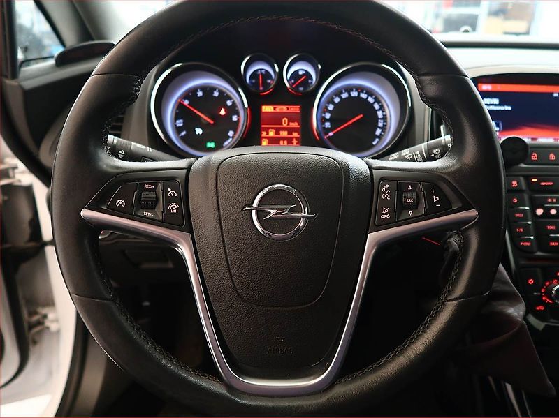 Opel Astra (2016) 1.6 CDTI, Serv.kniha, Tempomat - fotka 15 z 15
