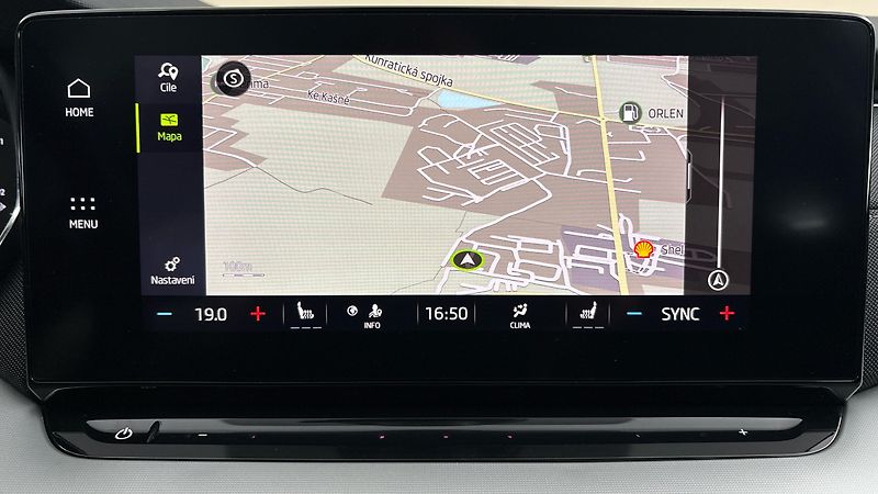 Škoda Octavia 2.0 TDI DSG Style Combi - fotka 25 z 26