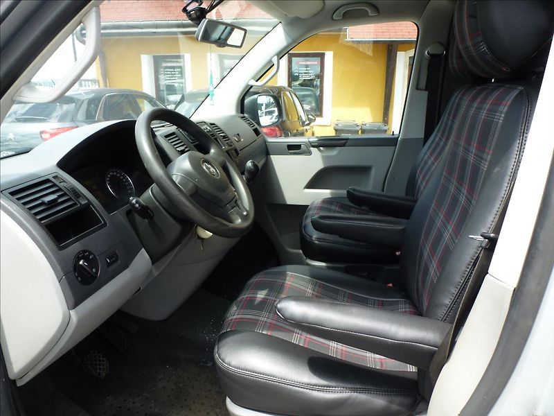 Volkswagen Transporter 2,0 TDI - fotka 16 z 31