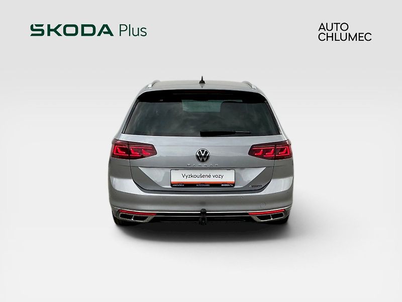Volkswagen Passat (2021) 2.0 TDI DSG Elegance R-Line - fotka 8 z 22