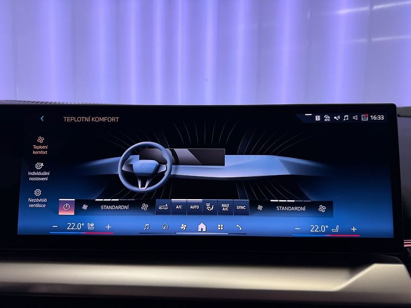 BMW Řada 5 520d xDrive, M-SPORT, HUD, H/K - fotka 25 z 33