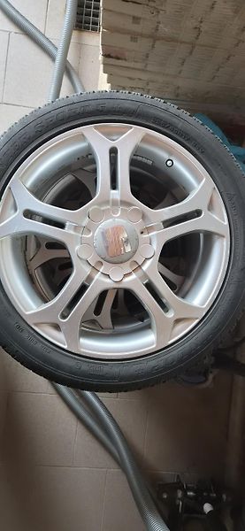 Seat Alhambra (2009) - fotka 22 z 24