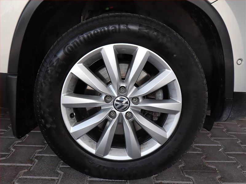 Volkswagen Tiguan (2011) 1.4 TSI, 4X4, Serv.kniha - fotka 15 z 19