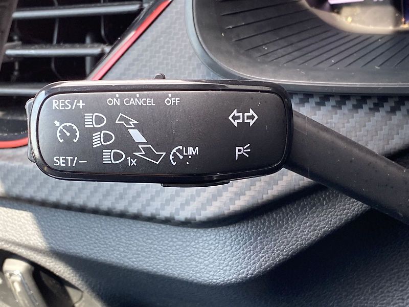 Škoda Kamiq (2025) 1.5 TSI DSG Monte Carlo - fotka 15 z 39