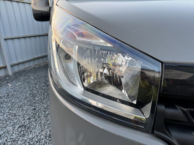Renault Trafic 1,6 DCi 8míst WEBASTO tažné ČR - fotka 8 z 50