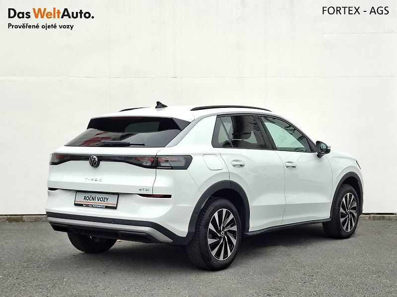 Volkswagen T-Roc (2026) Life 1.5 eTSI,DSG,85kW,Záruka - fotka 2 z 30
