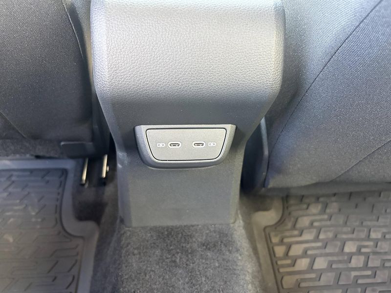 Volkswagen Taigo (2025) People 5G 1,0TSI - fotka 13 z 24