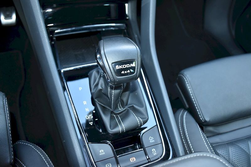 Škoda Kodiaq (2024) Sportline Plus 2.0 TDI 147kW 4 - fotka 23 z 35