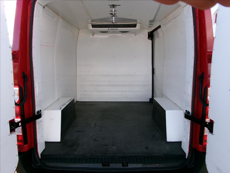 Renault Master 2,3 dCi 110k COOL DPH 12xvozů - fotka 8 z 30