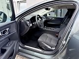 Volvo V60 B4 FWD CORE // REZERVACE // - náhled 12