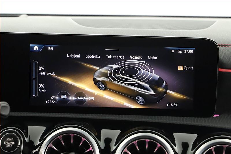 Mercedes-Benz CLA (2023) AMG Paket 250 e - fotka 22 z 31