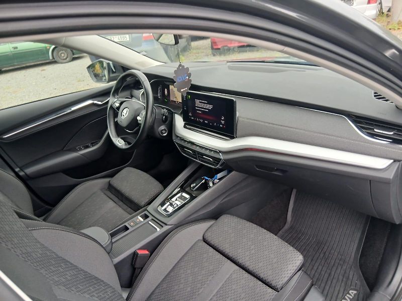Škoda Octavia 4, iV, Plug in Hybrid, ALU 18 - fotka 54 z 66