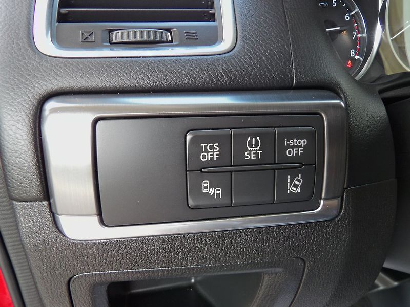 Mazda CX-5 REZERVACE 2.5i 141kW AWD A/T T - fotka 16 z 28