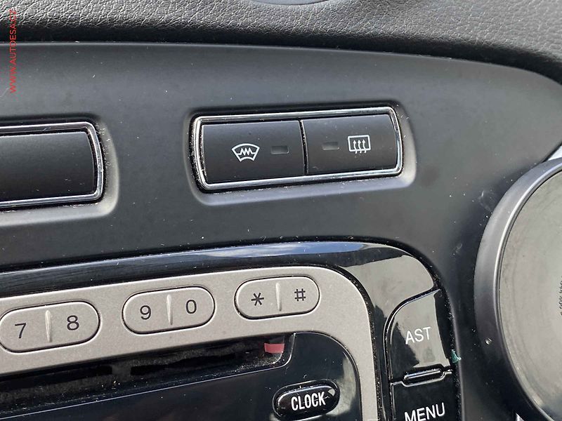 Ford Mondeo (2012) 2.0 TDCi, Trend - fotka 18 z 19